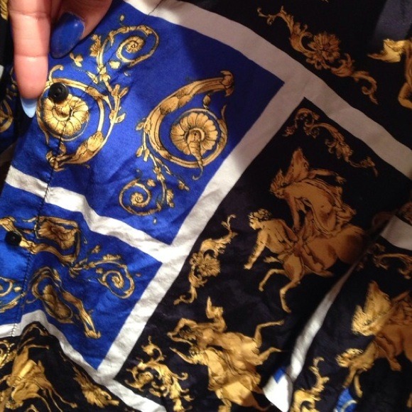 Hold/trade with @livedtolove 💙💜 - Picture 4 of 4