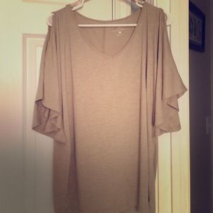 New York and company shirt.  Never worn!