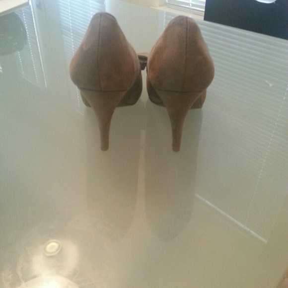 Peep toe pump - Picture 4 of 4