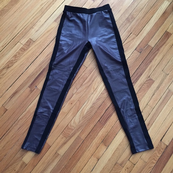 Pants - NEW Leggings - Rhinestone Detail