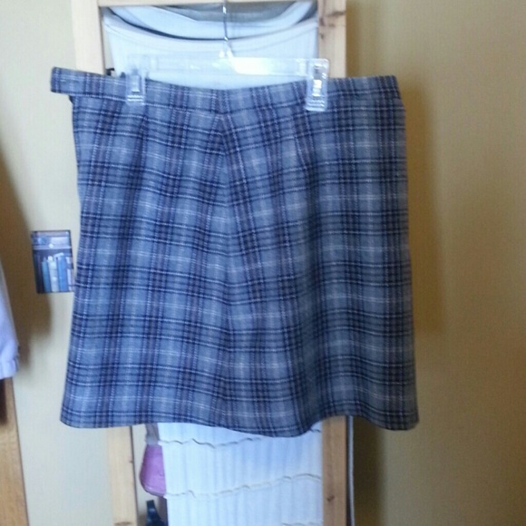 Aeropostle plaid wool skirt 6