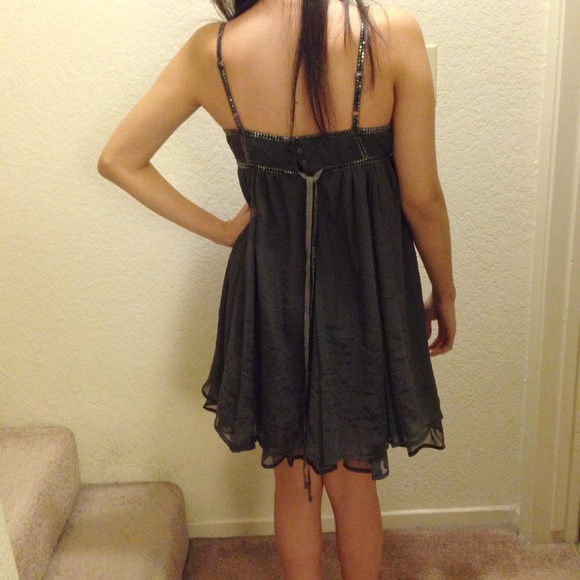 🌻SOLD🌻Foreign Exchange Dress - Picture 4 of 4