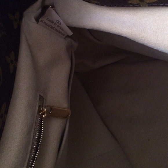 ❌HOLD❌MORE PICS OF LOUIS VUITTON ARTSY BAG - Picture 2 of 4