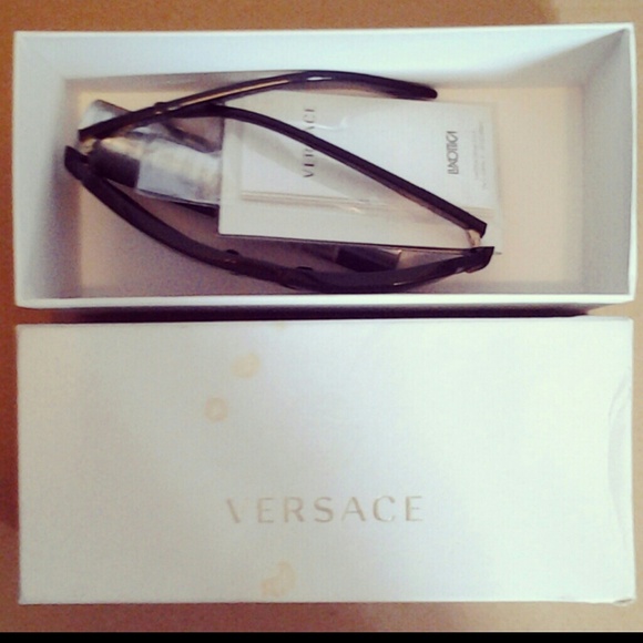 Versace Sunglasses. Polarized.