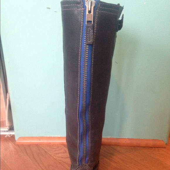Steve Madden riding boots - Picture 3 of 4