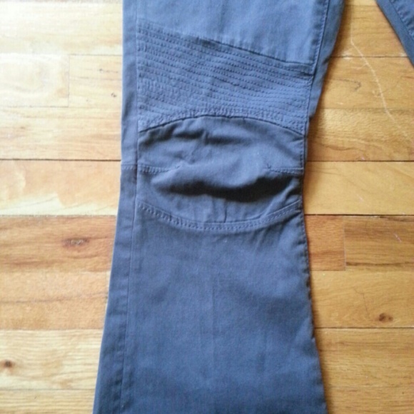 Smokey Gray denim - Picture 2 of 2