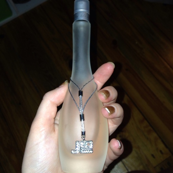 glow perfume by Jennifer Lopez