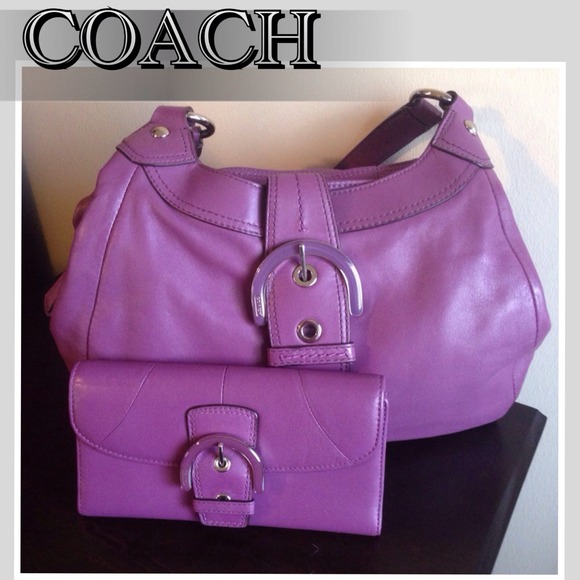 Coach Handbags - Coach Leather Purse & Wallet