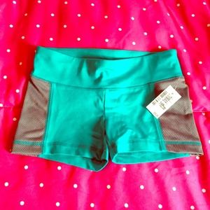 Live love dream by Aeropostale shorts