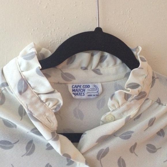 Leaf Print Button Up - Picture 3 of 4