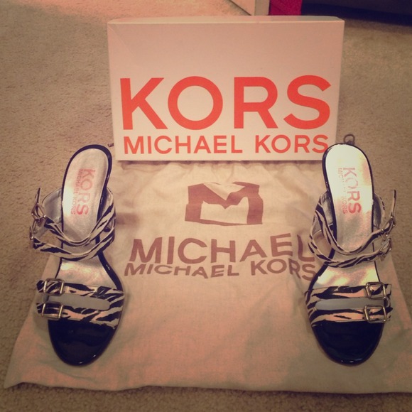 Michael Kors size 8 heels