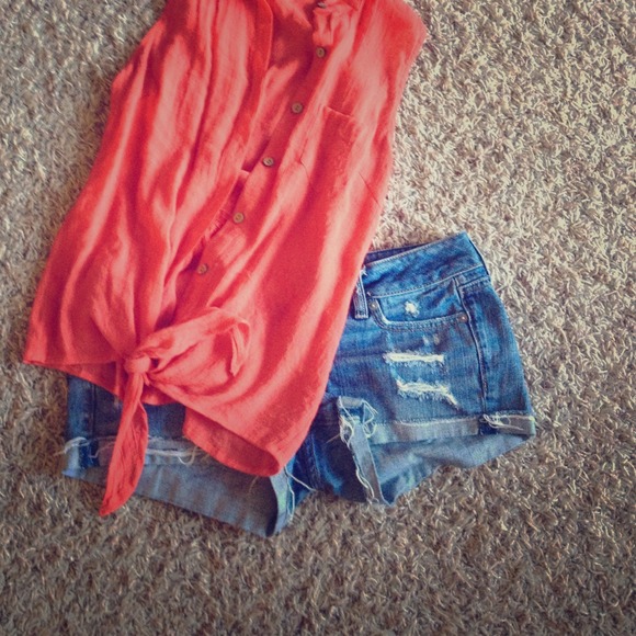 Sz 4 AE daisy dukes