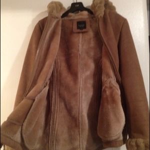 ❌SOLD❌🎉🎉HOST PICK🎉🎉Fur Lined Winter Coat