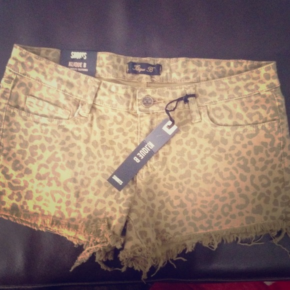 brand new stylish shorts