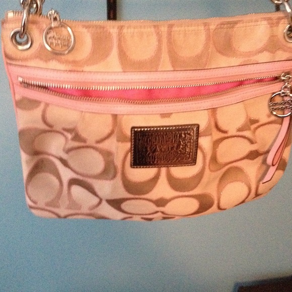 Coach Poppy purse!!