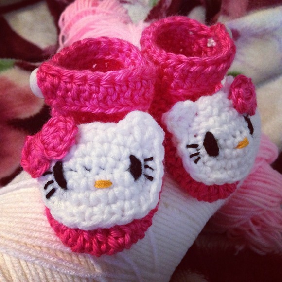 Hello kitty shoes
