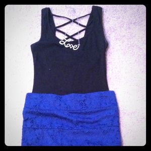 ⛔SOLD⛔️Black Tank Top with Back Cutout