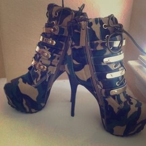 Camo heels