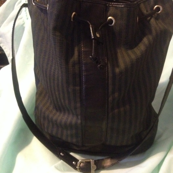🔴sold🔴Authentic vintage FENDI