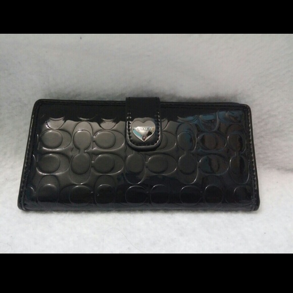 $$SOLD$$Coach Peyton Embossed Slim Wallet