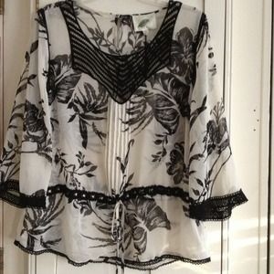 Nurture Sheer B & W Romantic Lace Trim Blouse XL