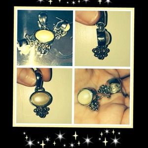 Mother of pearl pendant & earring set