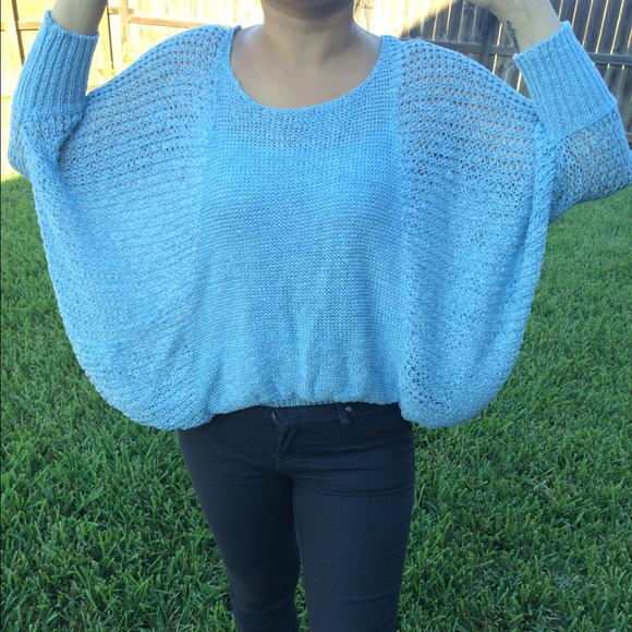 #202 Baby blue pullover sweater - Picture 3 of 4