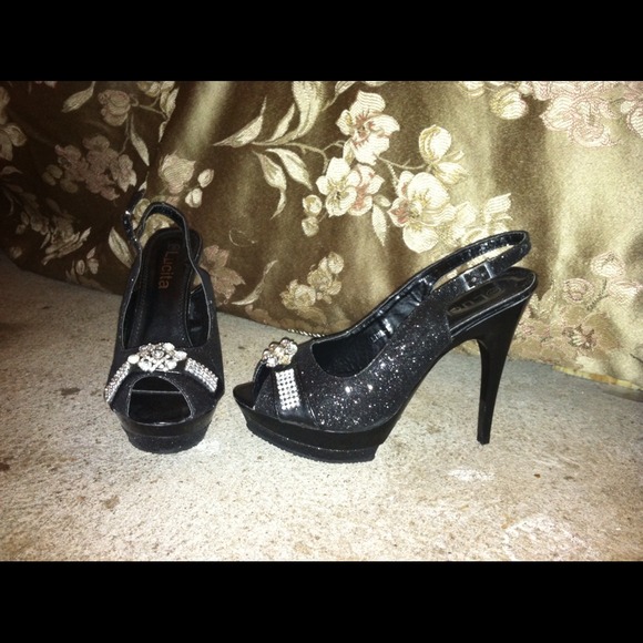 Lucita size 8 heels