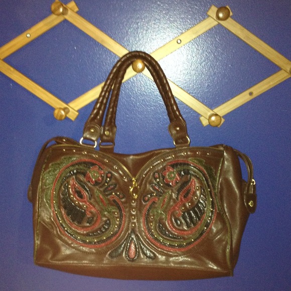 Brown medium size handbag