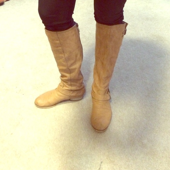 🚫🚫SOLD🚫🚫Tan riding boots