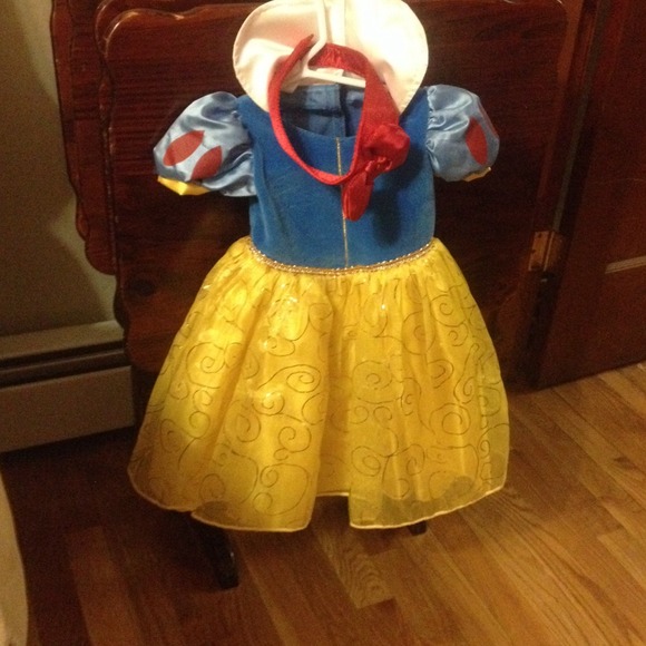 Disney princess Snow White costume 6 months baby