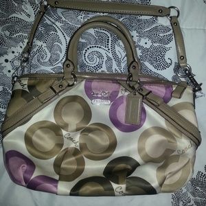 *50% OFF Authentic Coach bag *Great Condition*