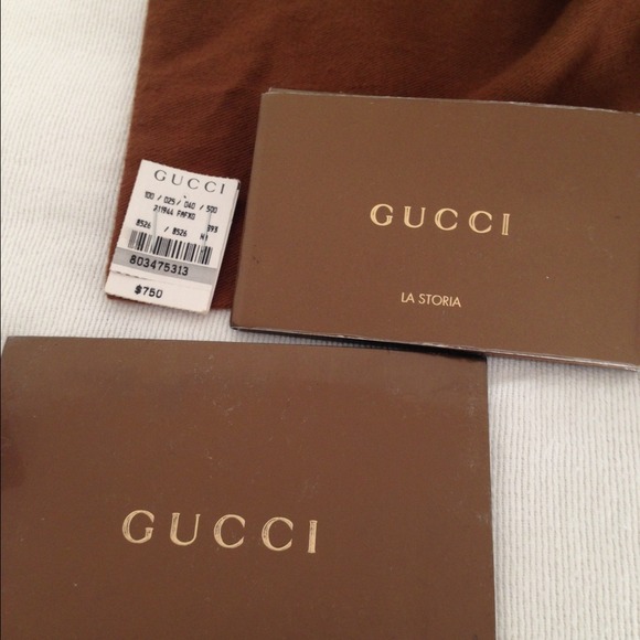 Gucci bag! - Picture 2 of 4