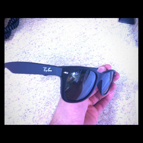 Ray-Ban
