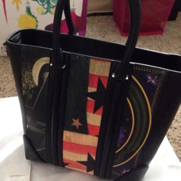 Givenchy tote - Picture 1 of 1