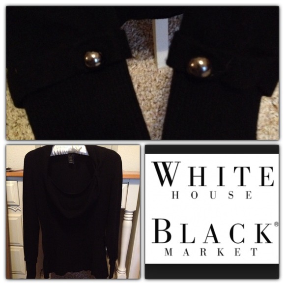 🎈BUNDLED🎈White House Black Market Sweater.