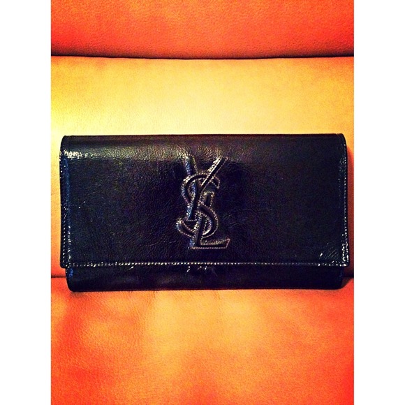 YSL belle du jour clutch-large in black