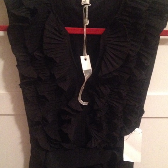 Dress - Picture 2 of 4
