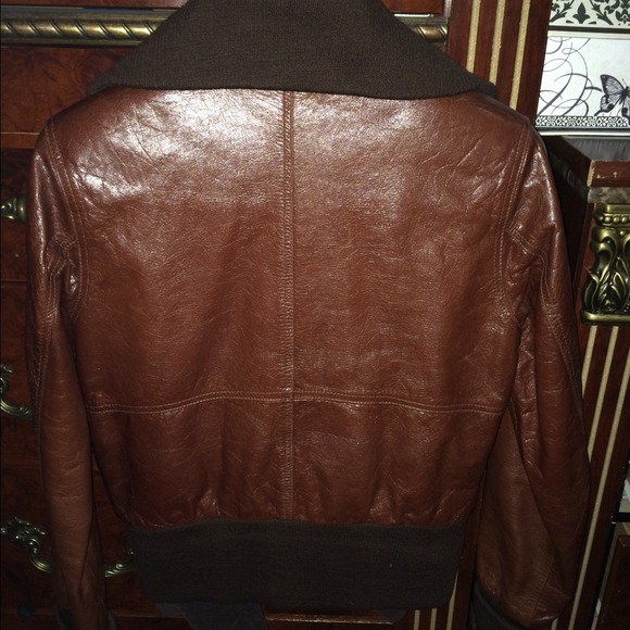 Authentic leather Jacket - Picture 2 of 3