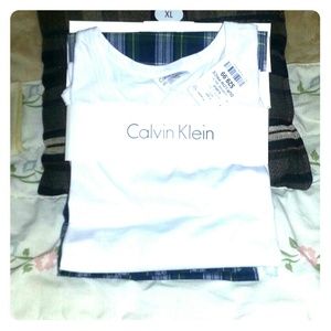 HoldCalvin Klein pajama set this is short sleeved