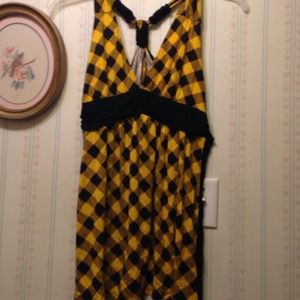 Black and yellow tank top