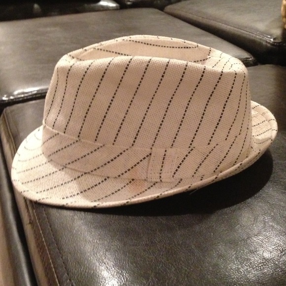 White Pinstripe Fedora Hat - Picture 3 of 4