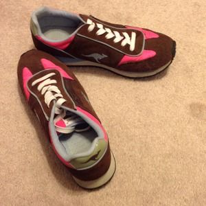 Brown pink and blue Kangaroos