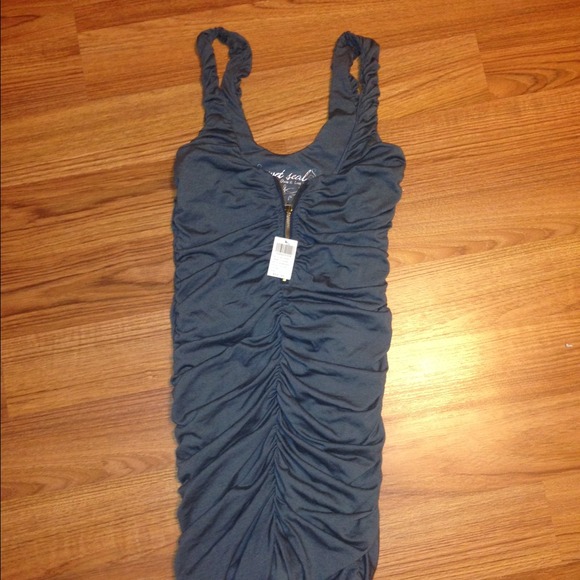 Gray dress - Picture 1 of 3