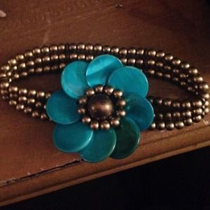 Stretchable bracelet