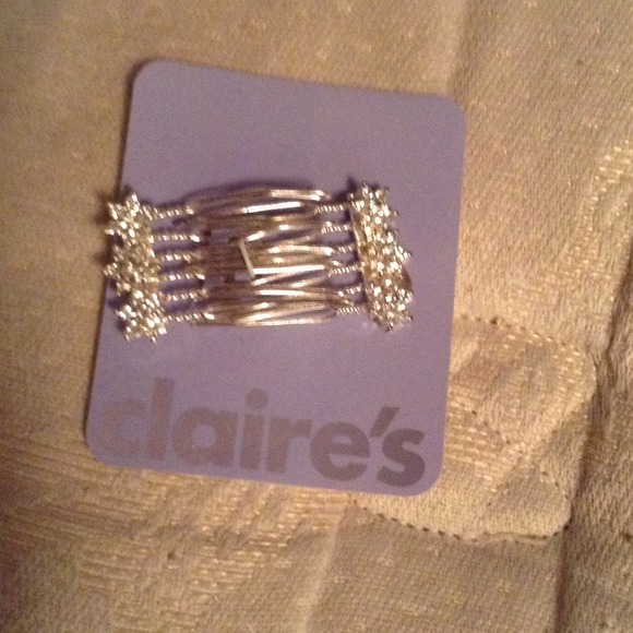 Hair clips! - Picture 1 of 1