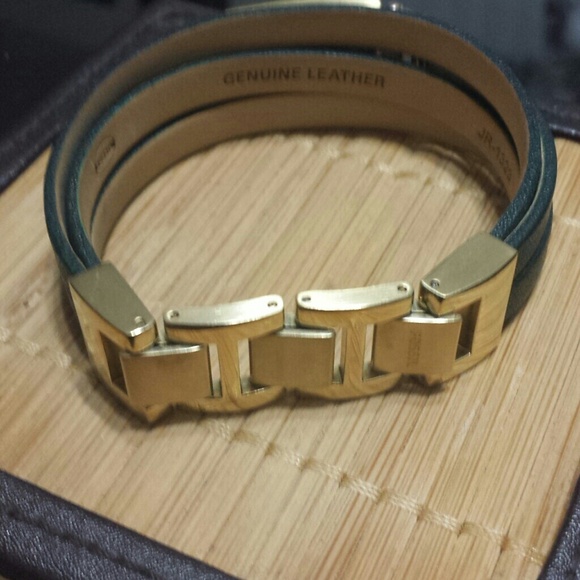 Fossil Watch - Picture 2 of 2