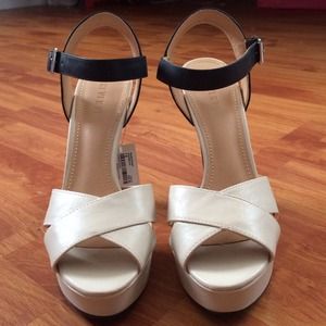 FOREVER21 Colorblock Platform Sandals