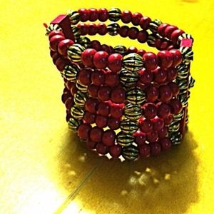 Pink beaded bracelet