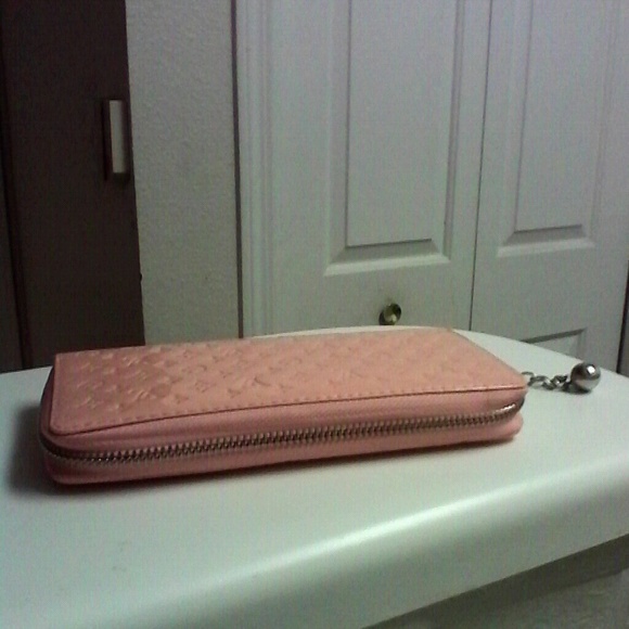 ***ON HOLD***Louis Vuitton wallet